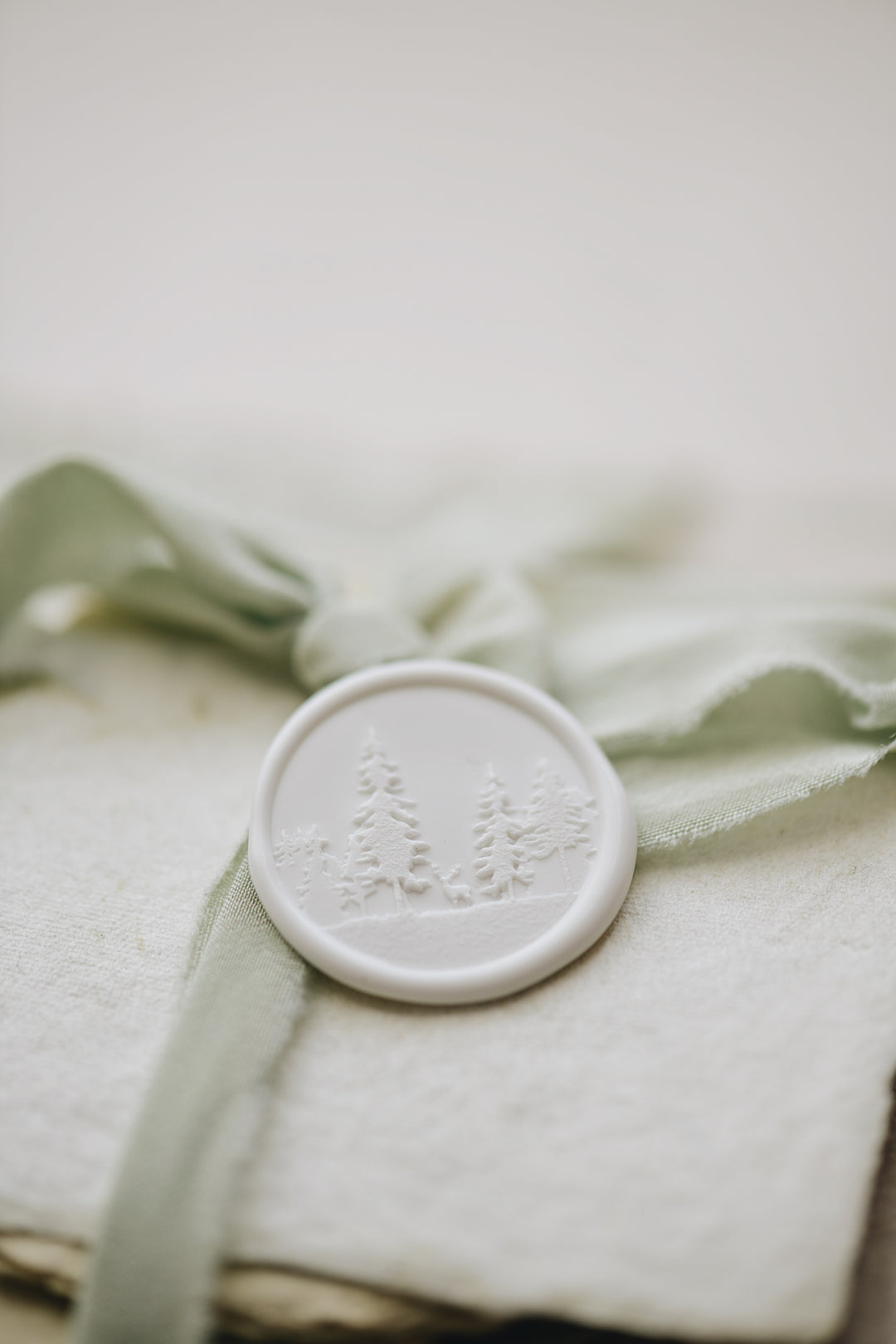 pelargondesign-white-forest-wax-seal-stamp-dustygreen-silk-ribbon-giftwrapping