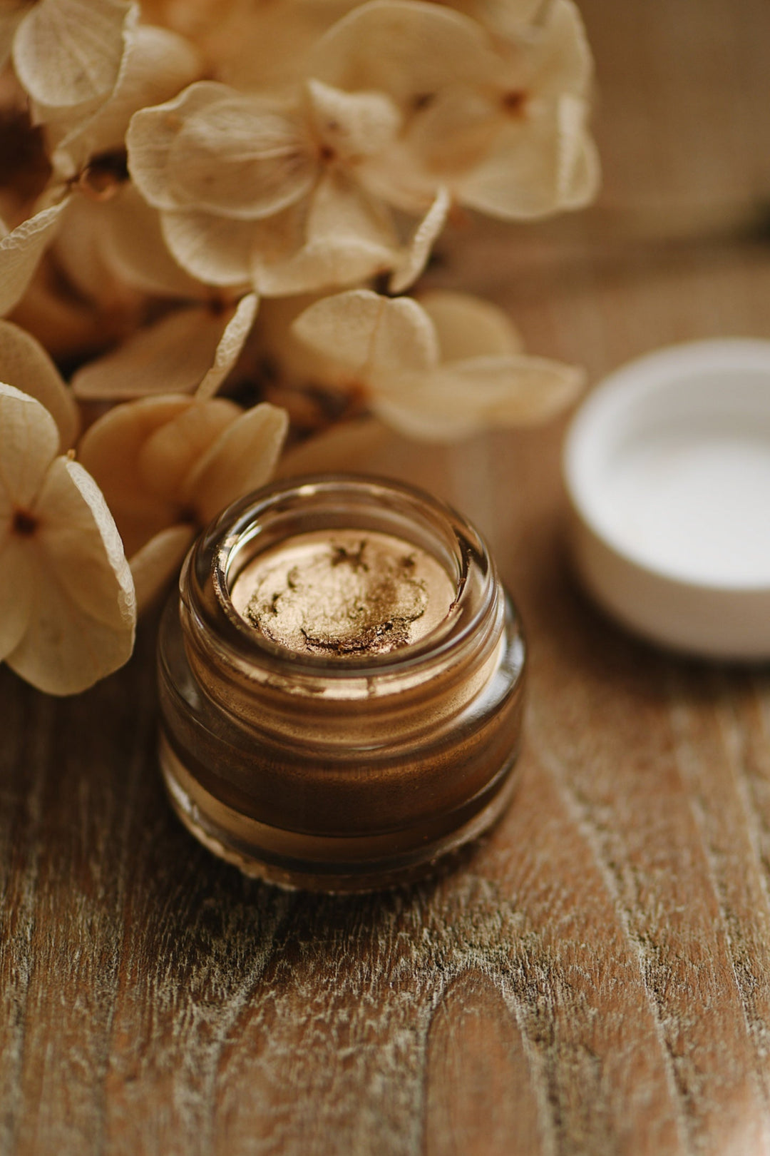 Seal Cream (Gold)