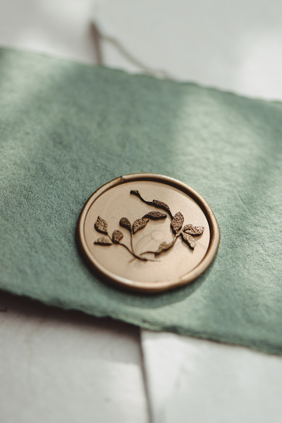 pelargon design wildflower gold wax-seals-for_wedding_invitation green cotton paper