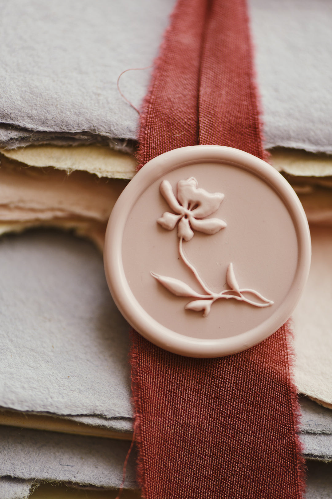 pelargondesign-garden-floral-flower-wax-seals-stamp-wedding invitations-blush pink