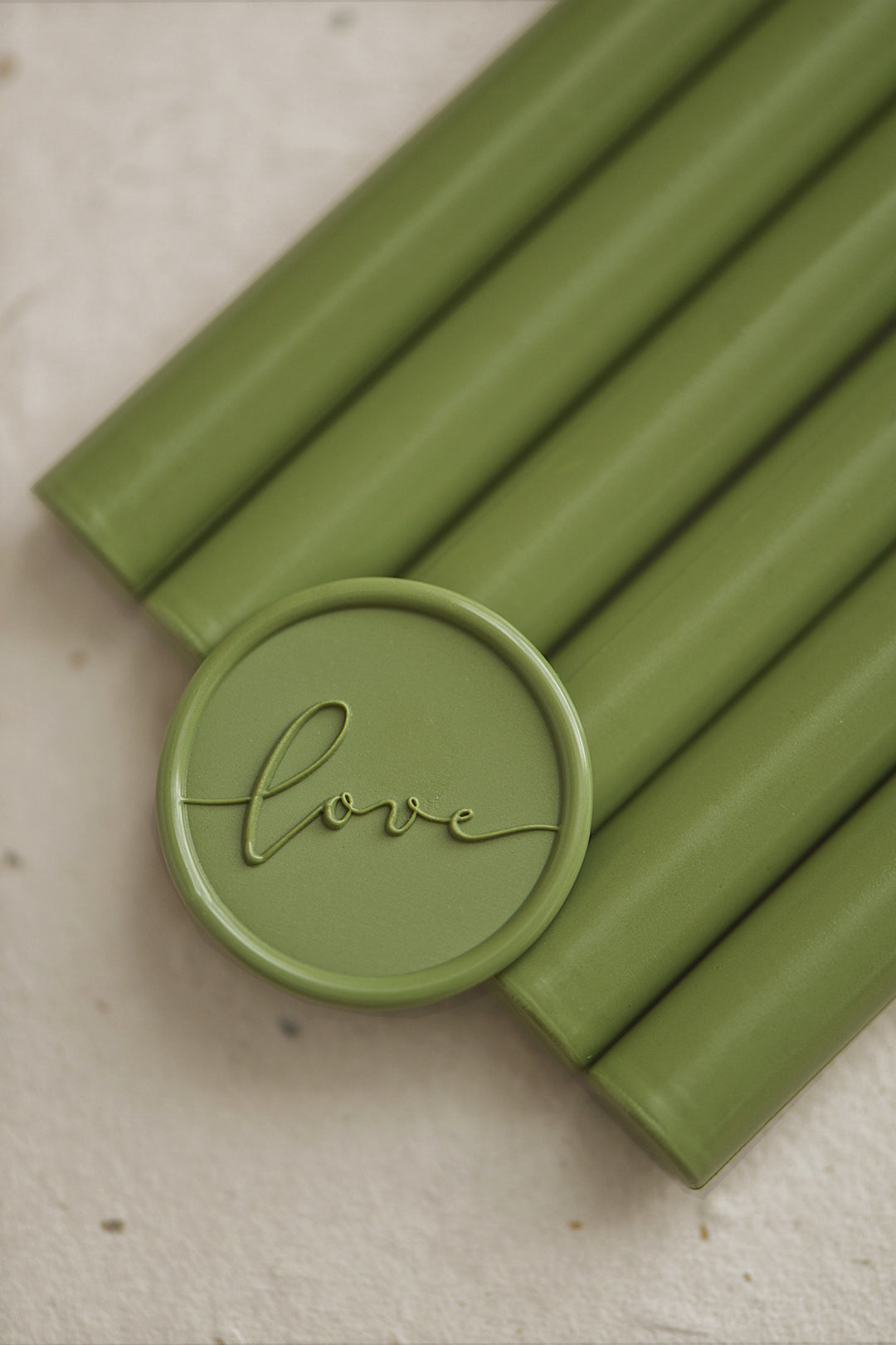 pelargondesign-olivegreen-glue-gun-sealing-wax-sticks