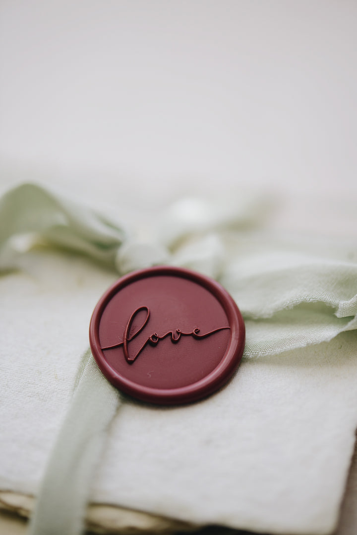 pelargondesign-sangria-love-wax-seal-stamp-dustygreen-silk-ribbon-giftwrapping